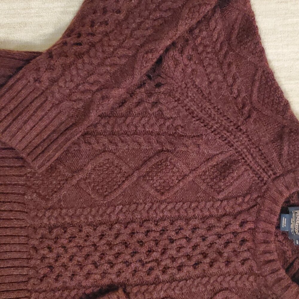 Pendleton Cropped Cable Sweater - Picture 6 of 7